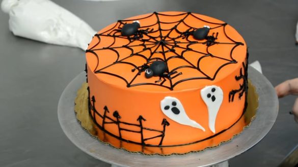 Simply And Easy Halloween Cake Decorating Tutorial Book Recipes