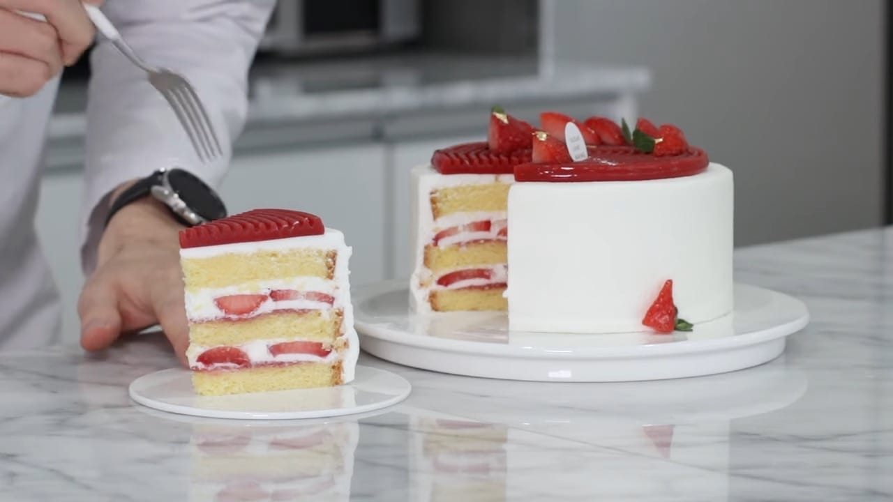 How To Make An Easy Strawberry Cake Filling Recipe - The Seaside Baker