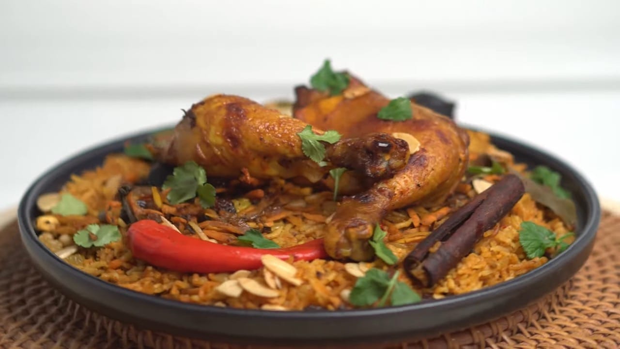 The Middle East's most FLAVOURFUL chicken and rice! Gulf Kabsa ...